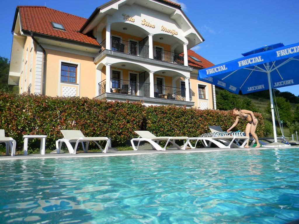 Vila Silva Marija Apartments Pisece Exterior photo